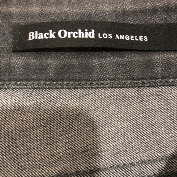 Black Orchid Colombite Cut-Off Denim Shorts - Picture 5 of 5